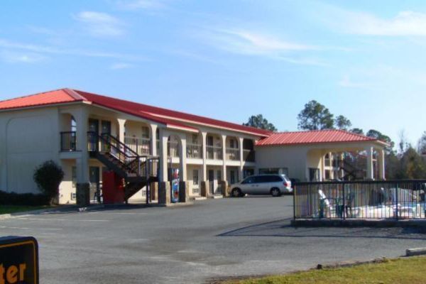 TEL FAIR MOTEL MCRAE (Scotland)
